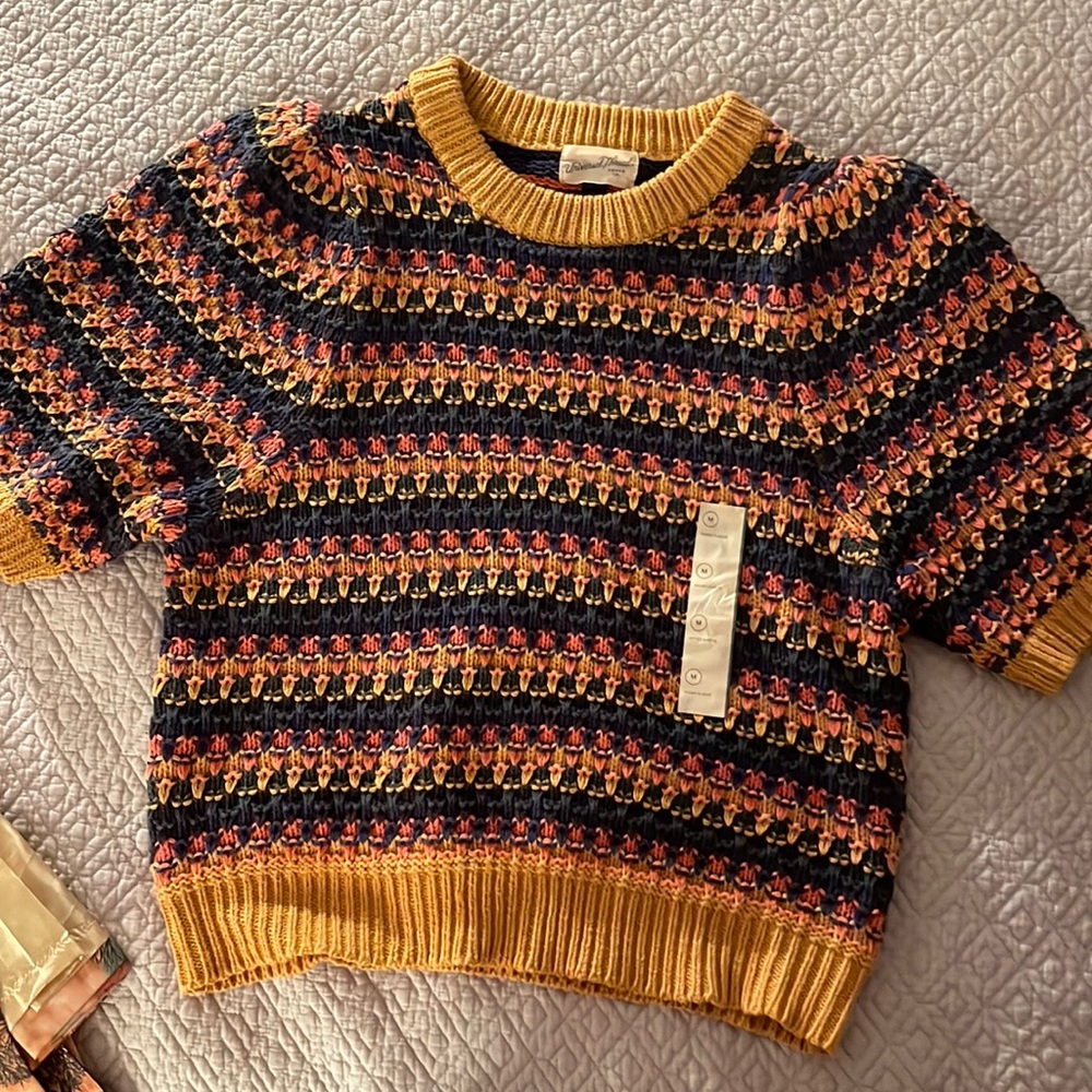 Universal thread sweater top